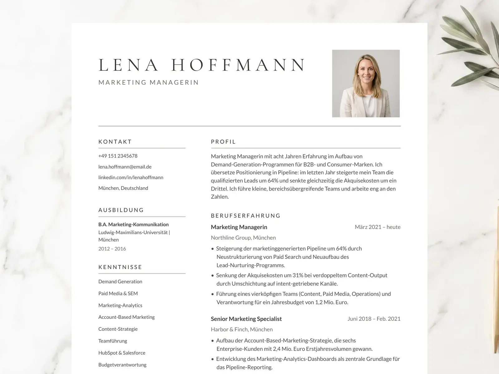 Bewerbungsvorlage Deutsch — Lebenslauf mit Bild für Google Docs, Word & Pages preview 2
